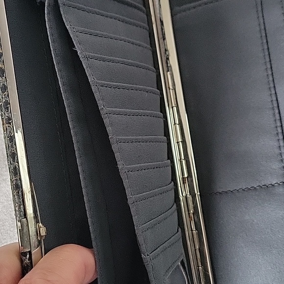 Faux Snakeskin Clutch Wallet Black Silver ID Credit Card Holder Measures 10x5.5 - Picture 5 of 5